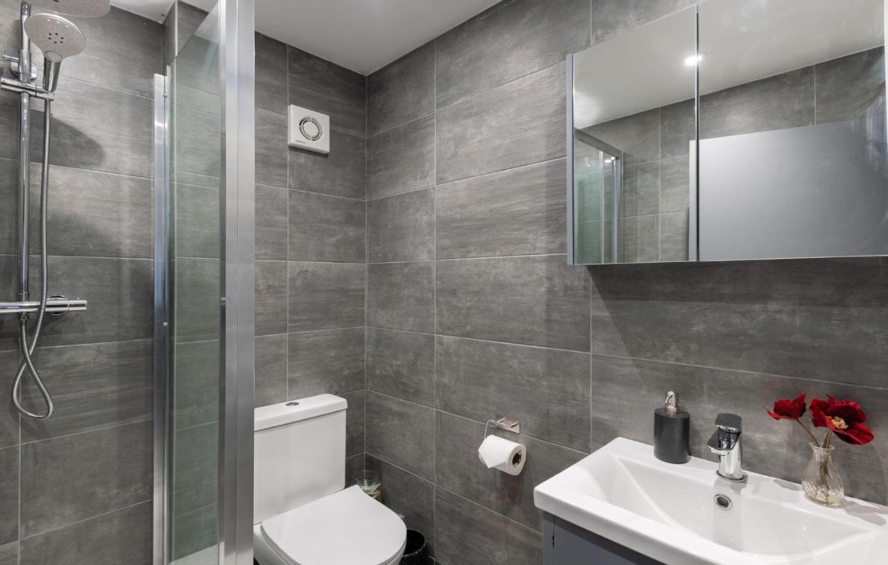 Spacious And Modern 4 Bed Apartment Next To Borough Station London Exterior foto