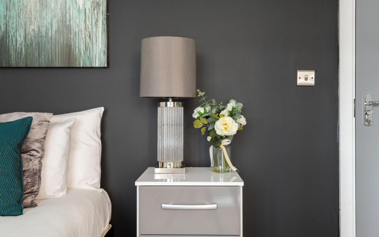 Spacious And Modern 4 Bed Apartment Next To Borough Station London Exterior foto